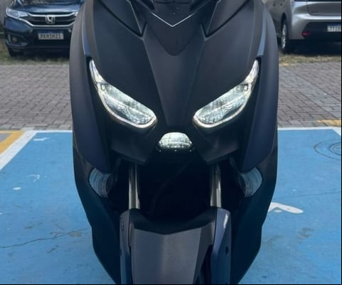 YAMAHA XMAX ABS