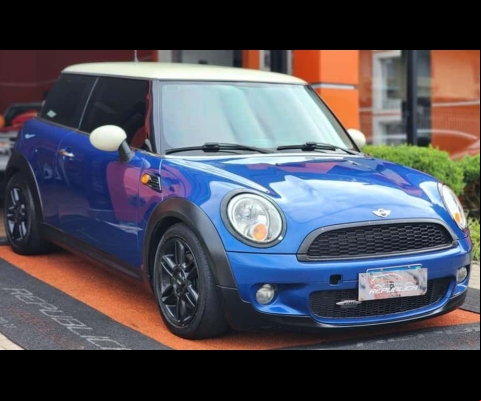 MINI ONE 2013