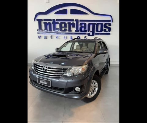 TOYOTA HILUX SW4 SRV D4-D 4x4 3.0 TDI Dies. Aut
