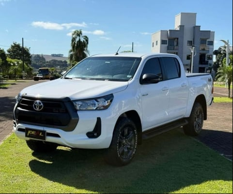 Toyota Hilux CDSR A4FD - Branca - 2023/2024