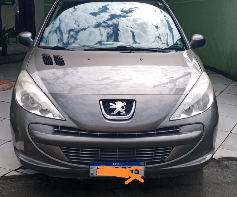 PEUGEOT 207 à venda.