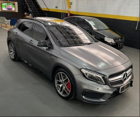 MERCEDES-BENZ GLA 45 AMG à venda.
