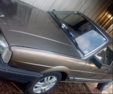 VOLKSWAGEN SANTANA à venda.