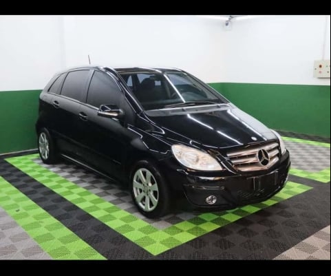 MERCEDES-BENZ B 180 2010