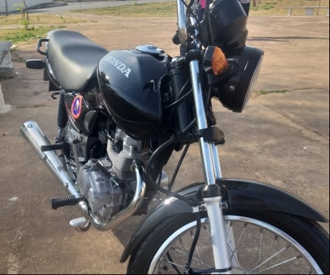 HONDA CG à venda.