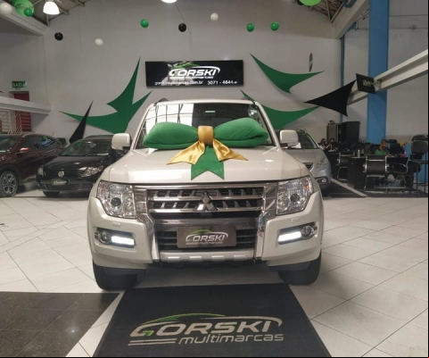 MITSUBISHI PAJERO FULL à venda.
