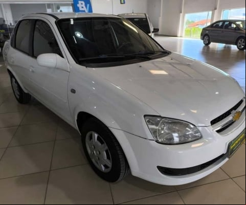 Chevrolet Classic Life/LS 1.0 VHC FlexP. 4p  - Branca - 2013/2014