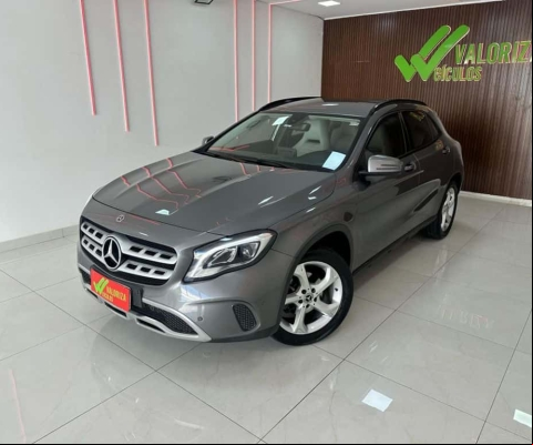 MERCEDES-BENZ GLA 200 1.6 CGI FLEX ADVANCE 7G-DCT