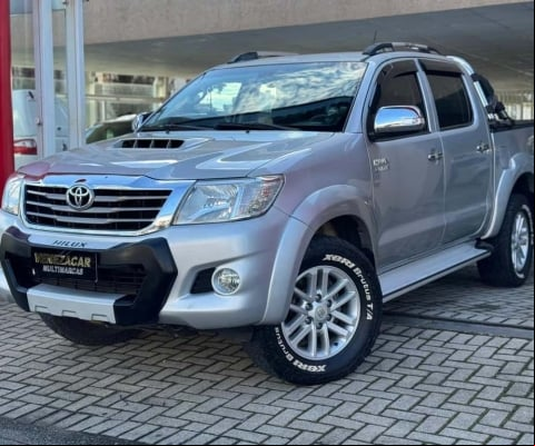 TOYOTA HILUX CD4X4 SRV 2013