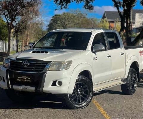 TOYOTA HILUX CD4X4 SRV 2012