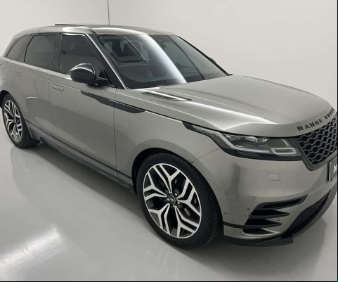 VELAR P300 R-DYNAMIC SE AUT