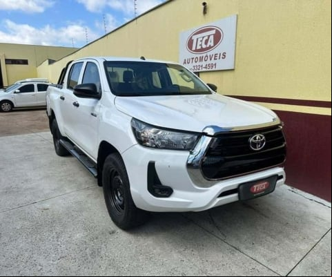 TOYOTA HILUX 2.8 STD 4X4 CD 2021