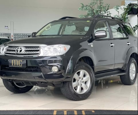 Toyota Hilux SW4 SR 4x2 2.7/ 2.7 Flex 16V Aut.