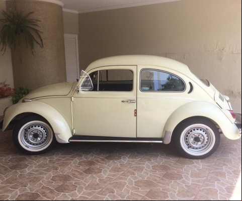 VOLKSWAGEN FUSCA à venda.
