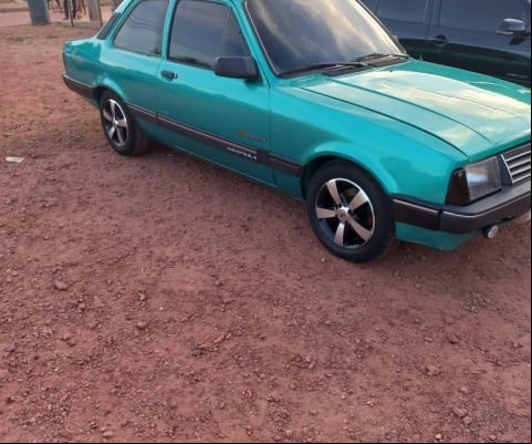 CHEVROLET CHEVETTE à venda.