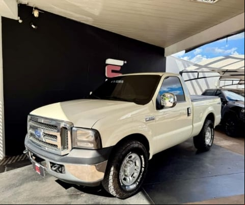 FORD F-250 3.9 XLT 4x2 TURBO