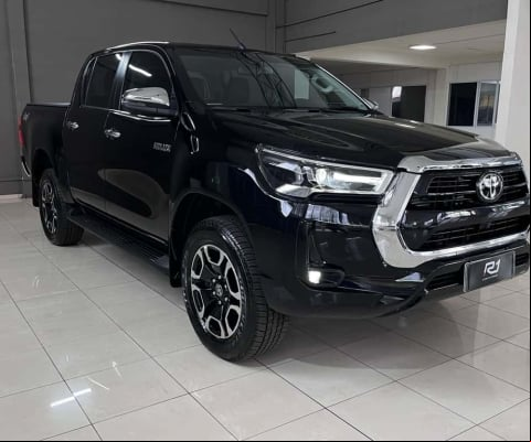 TOYOTA HILUX CD SRX 4x4 2.8 TDI 16V Diesel Aut.