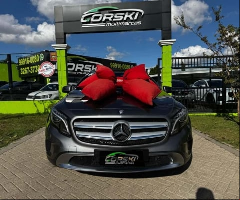 MERCEDES-BENZ GLA200 2015