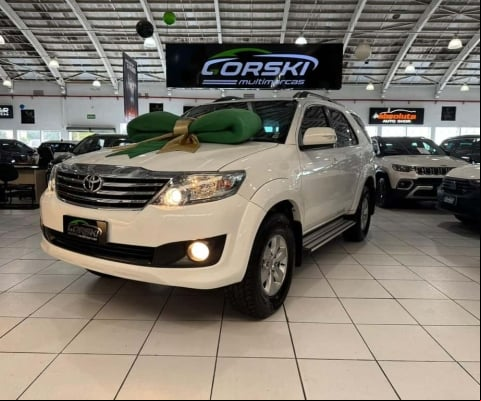 TOYOTA HILUX SW4 4X2SR 2013