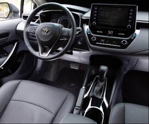 TOYOTA COROLLA à venda.