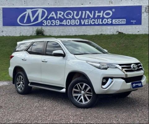 TOYOTA HILUX SWSRXA4FD 2019