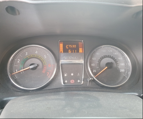 RENAULT CLIO à venda.