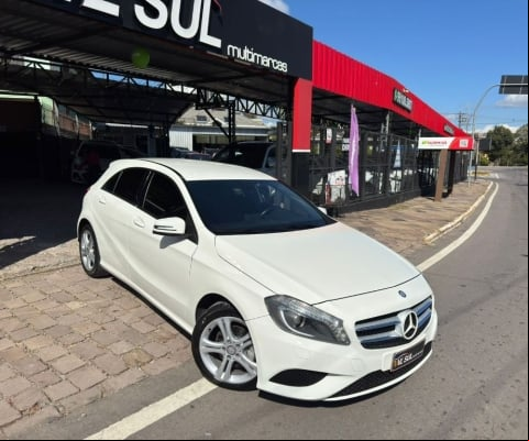 MERCEDES BENZ - A200 1.6 TURBO URBAN AUTOMATICO - 2014