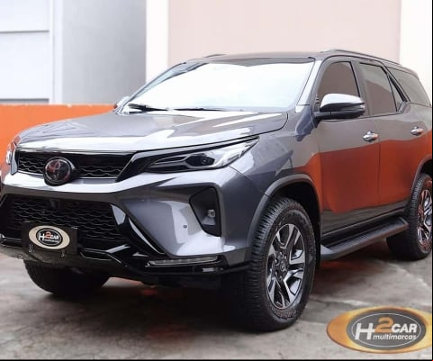 Toyota Hilux SW4 SRX Platinum