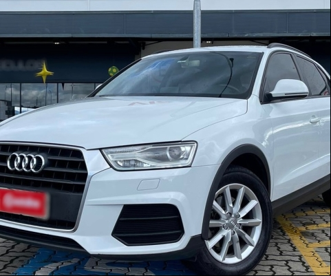 AUDI Q3 à venda.