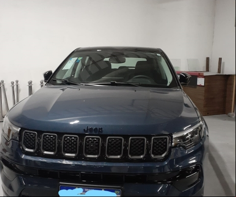 JEEP COM à venda.