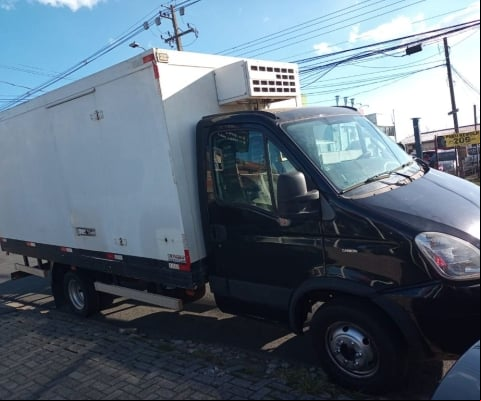 IVECO DAILY FURGÃO REFRIGERADO 55C17