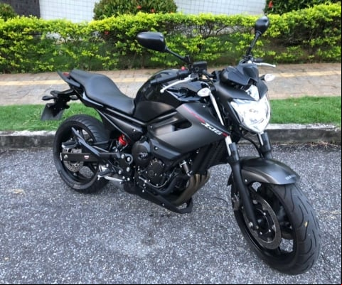 YAMAHA XJ6 à venda.