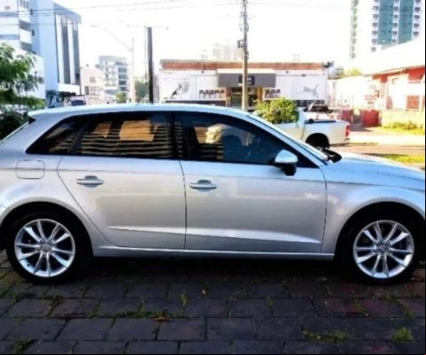 AUDI A3 à venda.