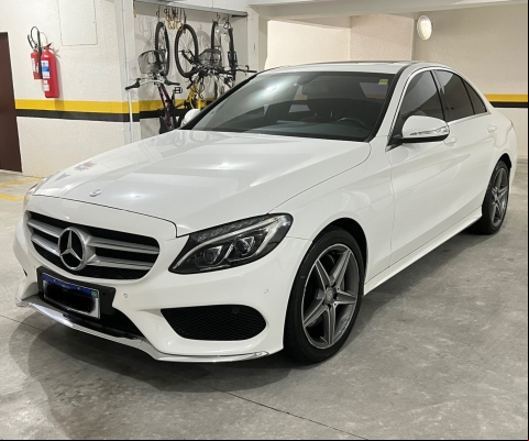 MERCEDES-BENZ C 250 à venda.