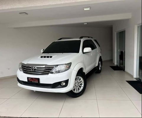 TOYOTA HILUX SW4 3.0 SRV 4X4 16V TURBO INTERCOOLER DIESEL 4P AUT 2014