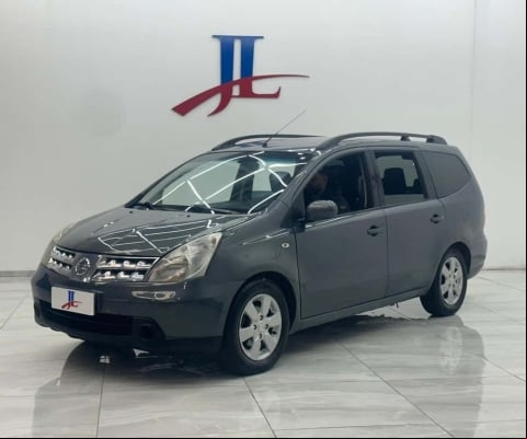 NISSAN LIVINA GRAND SL 1.8 16V AUT 2012