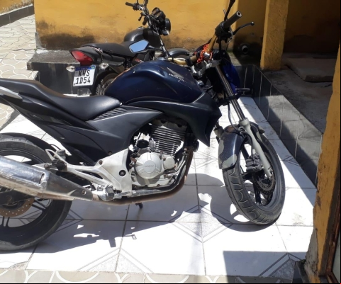 HONDA CB à venda.