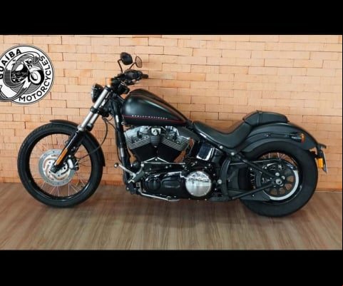 HARLEY-DAVIDSON SOFTAIL BLACKLINE 2013