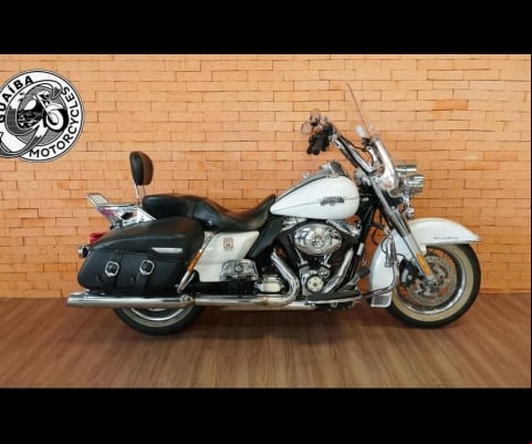 HARLEY-DAVIDSON FLHRC 2013