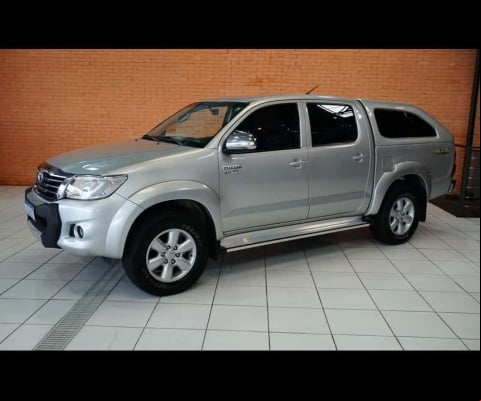 TOYOTA HILUX CD4X4 SRV 2014