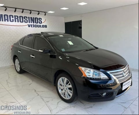 Nissan Sentra SL 2.0 Aut. com teto solar - Preta - 2014/2015