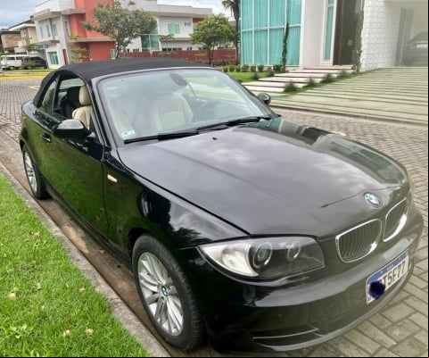 BMW 120iA à venda.