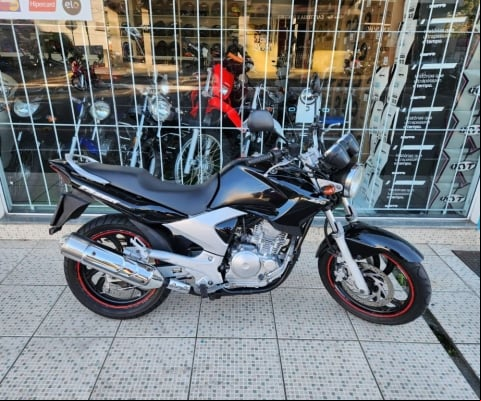 Yamaha Fazer 250 2006, aceito troca, cartão e financio