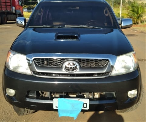 TOYOTA HILUX à venda.
