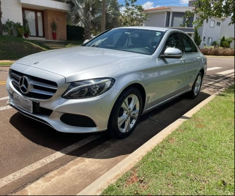 VENDE-SE MERCEDES-BENZ C 180
1.6 CGI FLEX AVANTGARDE 9G-TRONIC