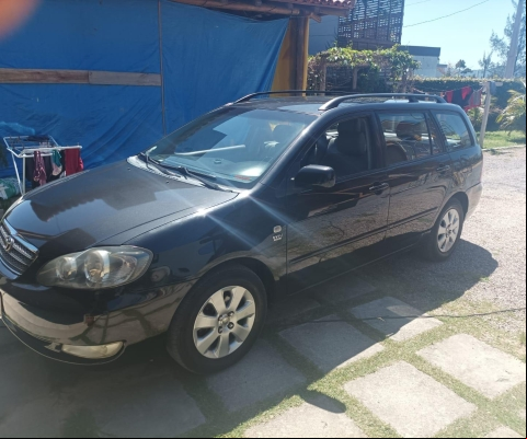TOYOTA COROLLA FIELDER à venda.