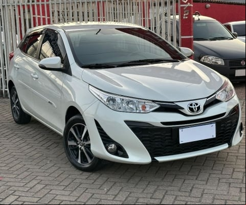 TOYOTA YARIS HB XS 15 AT  2020