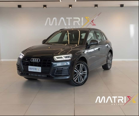 Audi Q5 Black 2.0 TFSI Quattro S tronic