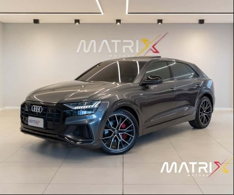 Audi Q8 Perf.Black 3.0 TFSI Quat. S-tr/(Híb.)
