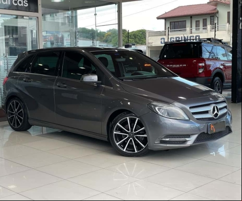 Classe B 200 CGI 1.6 TB Sport 156cv Aut